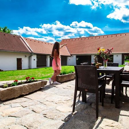 Kamenna Residence Klazary U Zumberka - Terasove Apartmany מראה חיצוני תמונה